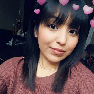 Meet your Posher, Alejandra